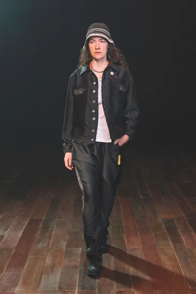 Look 7